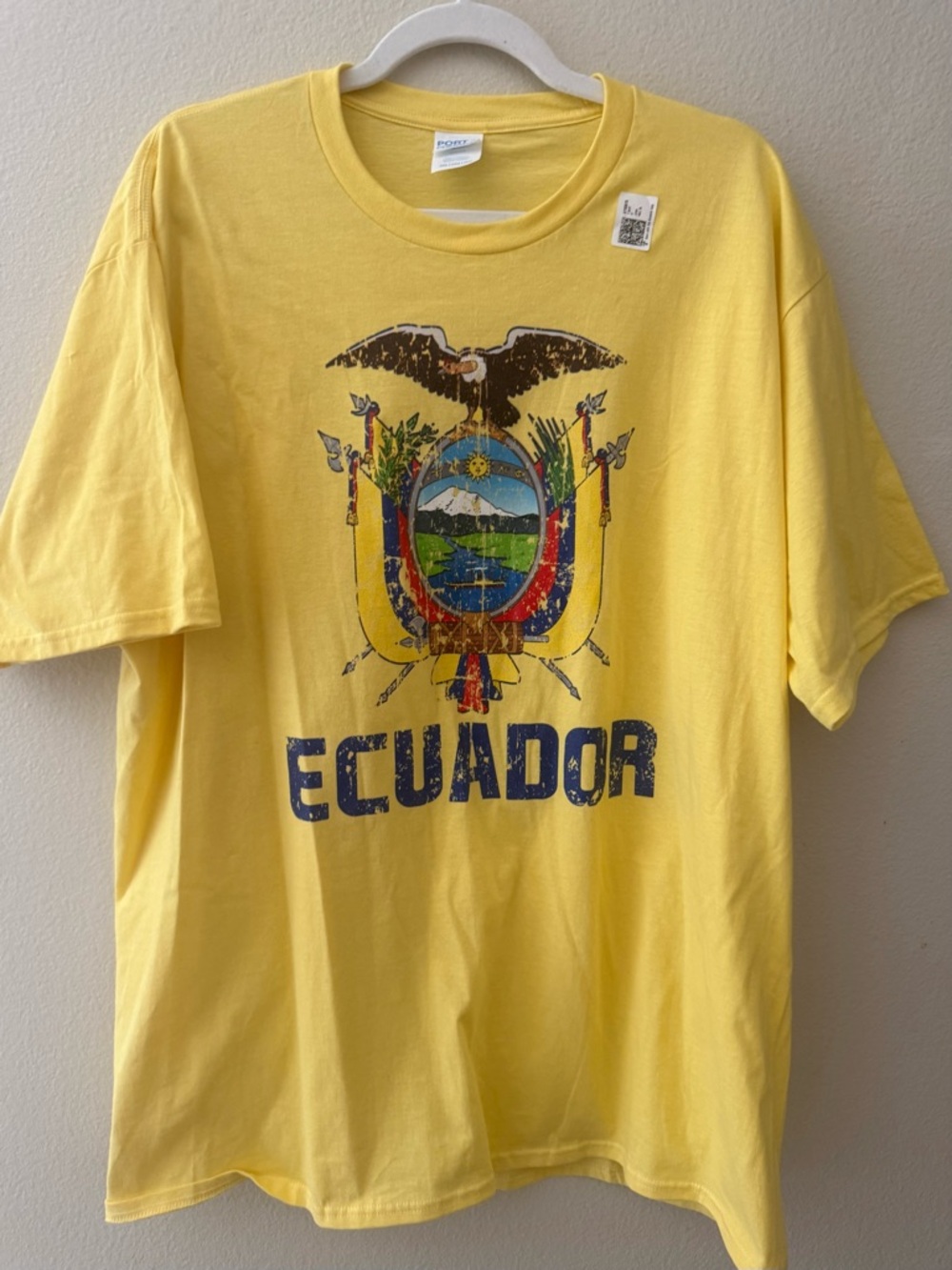 ECUADOR Flag T-Shirt Men’s 2XL NEW W/Tag. Yellow.